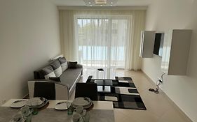Luxury Cordia Apartment With Free Parking
